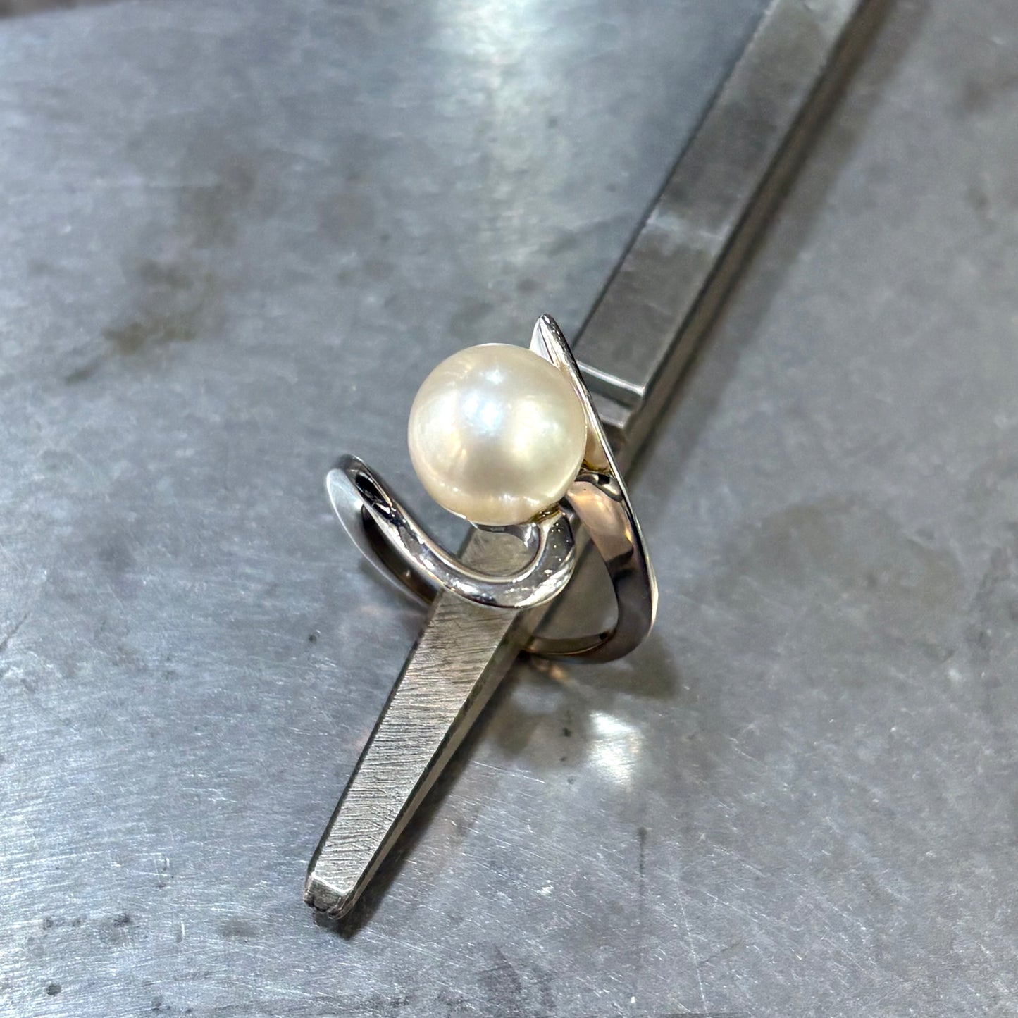 Bague Tourbillon - Or Blanc 750 & Perles