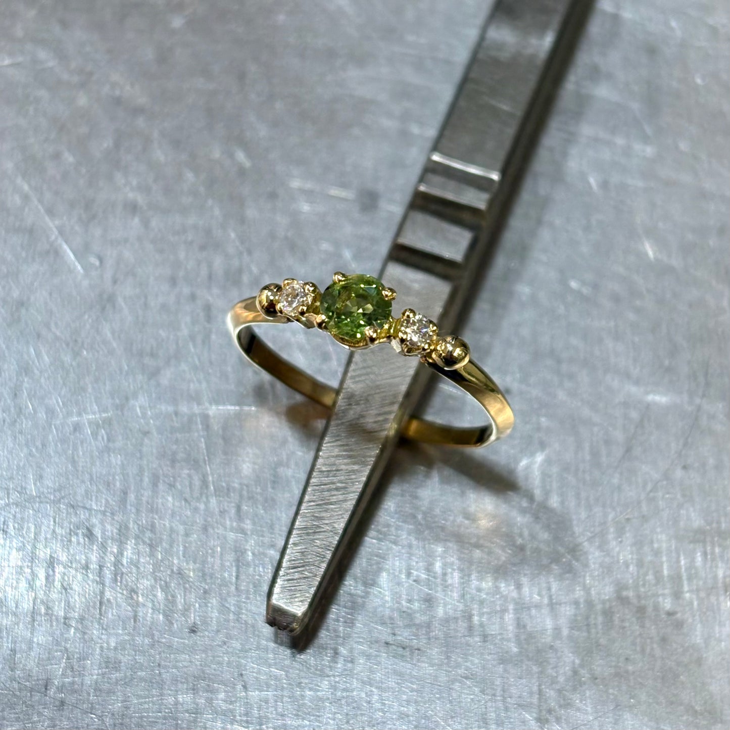 Bague Ponyo - Or Jaune 750 Saphir Vert & Diamants