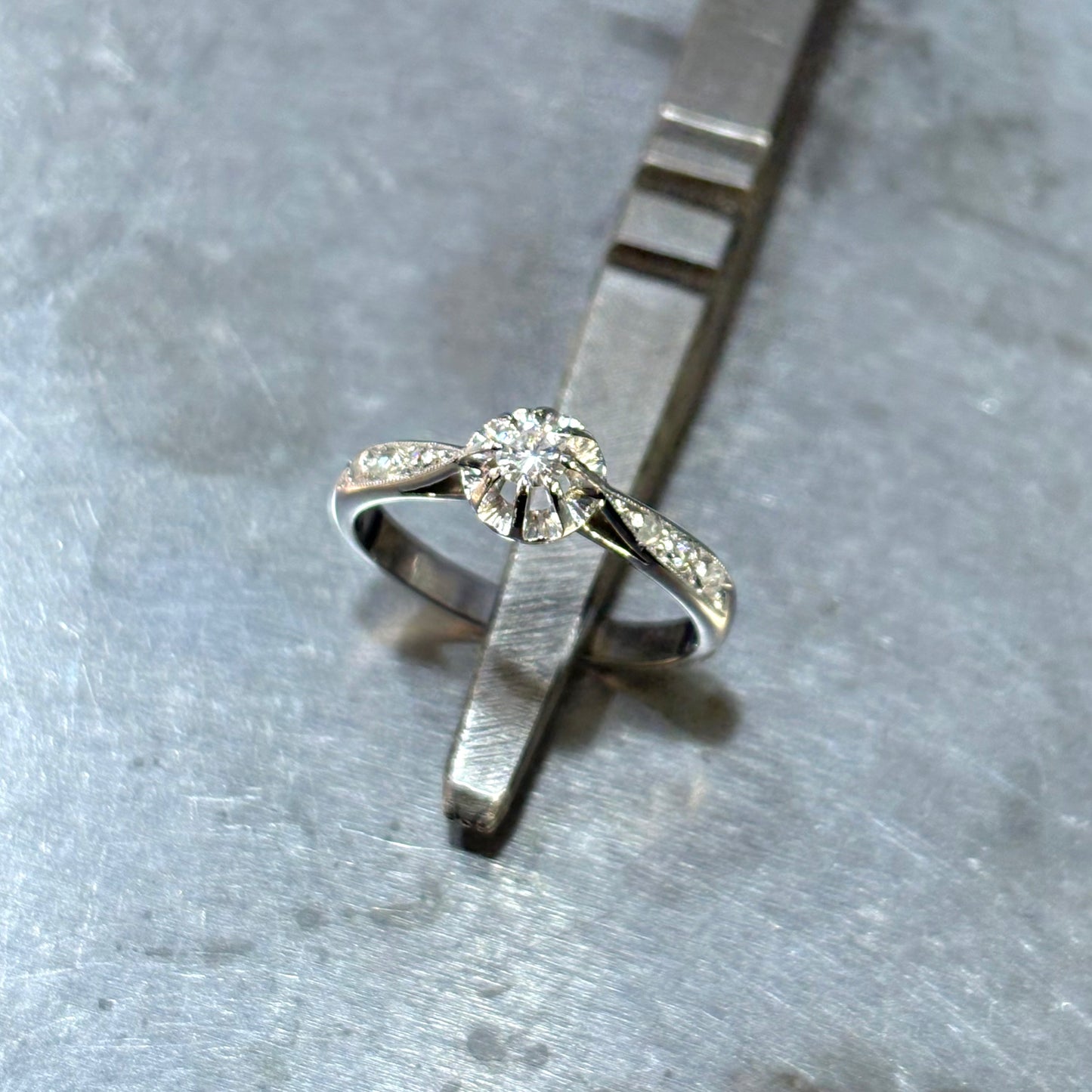 Bague Solitaire Vintage - Or Blanc 750 & Diamants