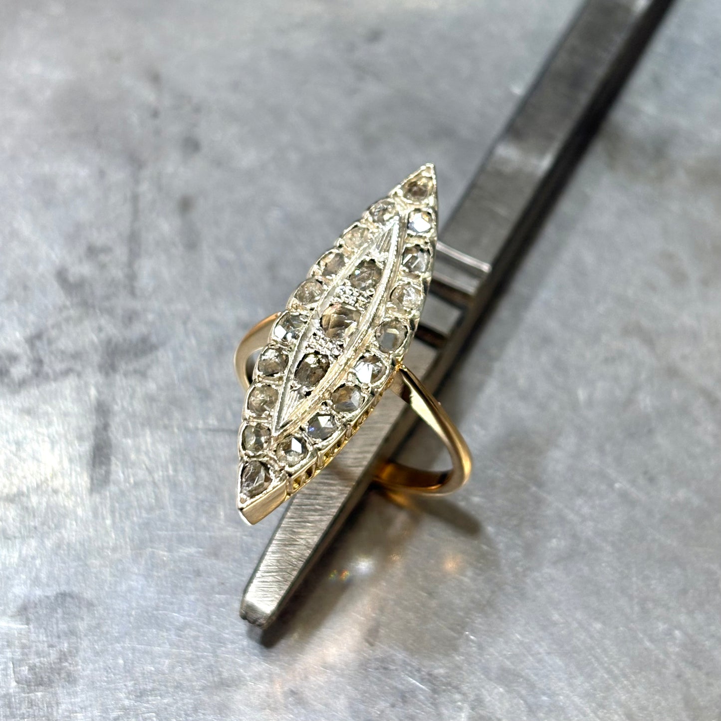 Bague Marquise Vintage - Or Jaune 750 & Diamants