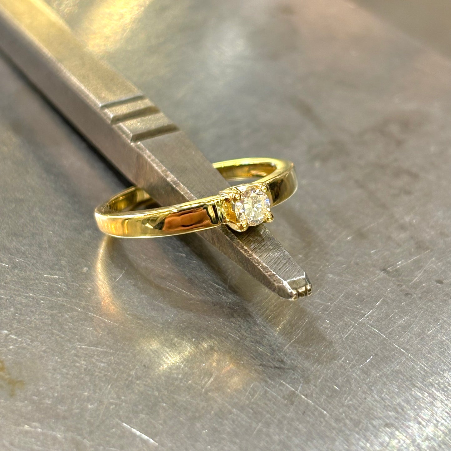 Bague Solitaire - Or Jaune 750 & Diamant