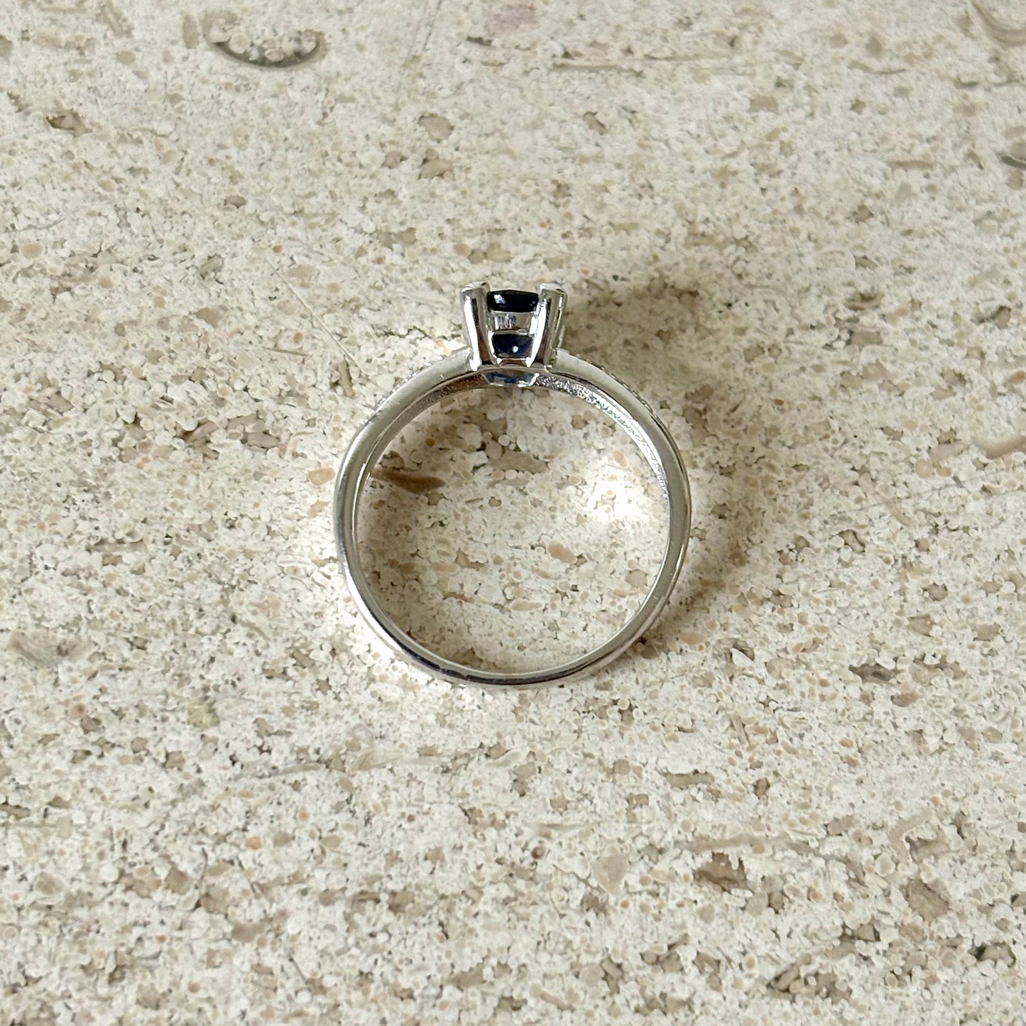 Bague Solitaire - Or Blanc 750 Saphir & Diamants