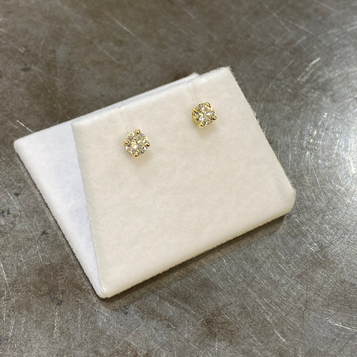 Boucles D'oreilles Puces Solitaire - Or Jaune 750 & Diamants