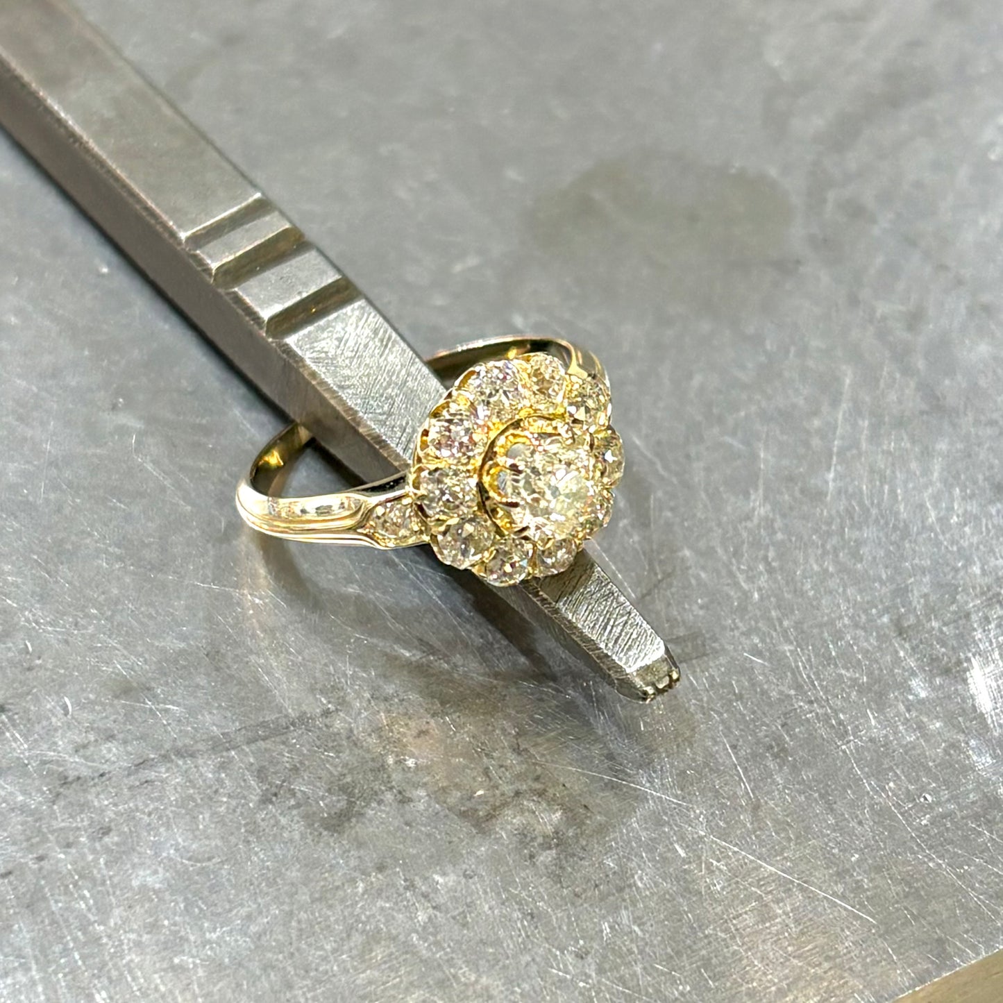 Bague Marguerite Vintage - Or Jaune 750 & Diamants