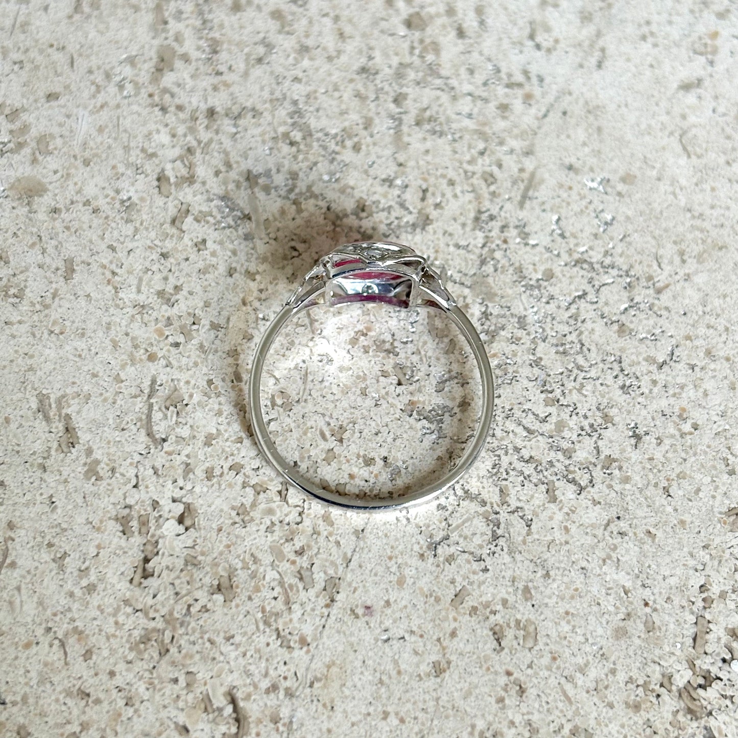 Bague Vintage Art Déco - Or Blanc 750 Rubis & Diamants