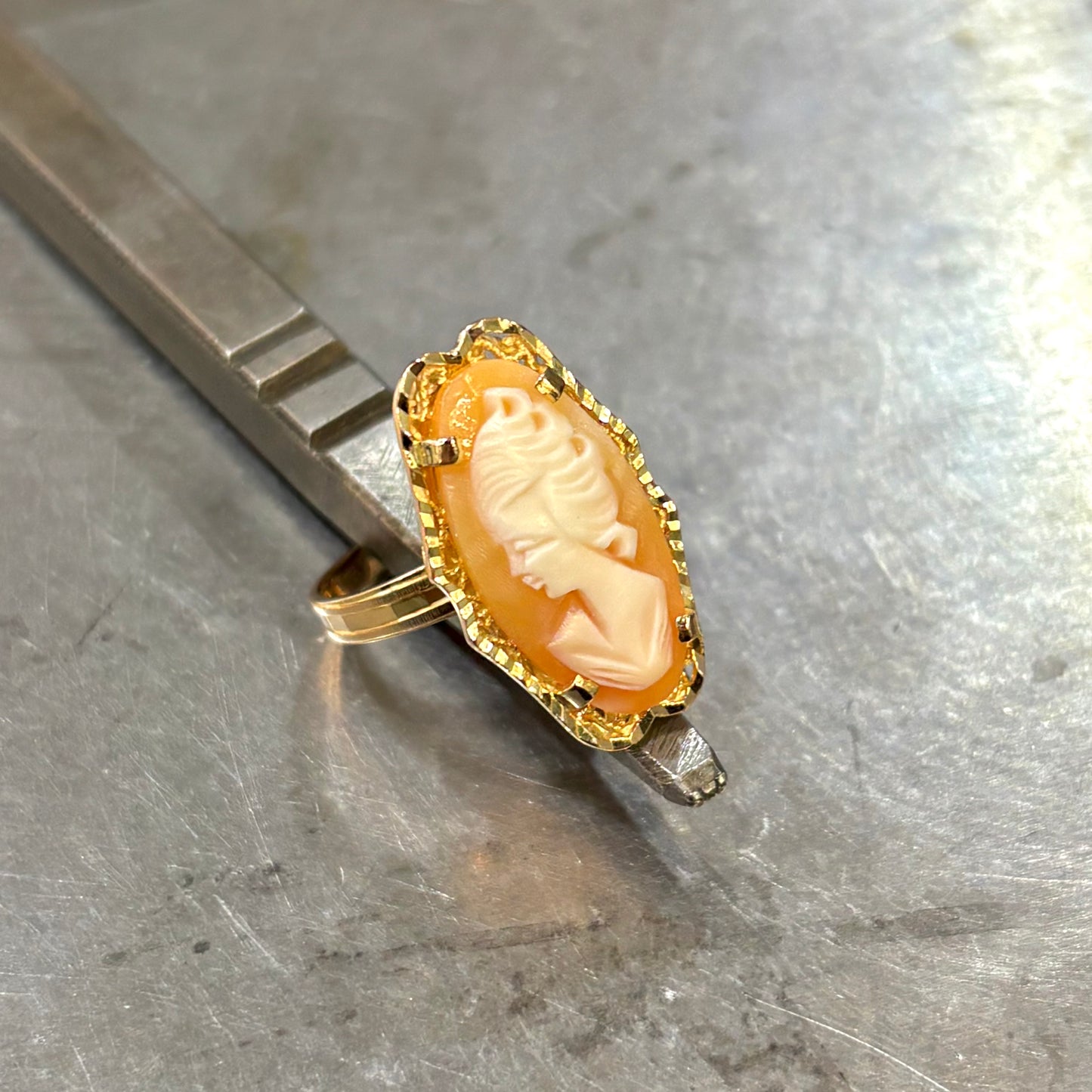 Bague Vintage - Or Jaune 750 & Camée