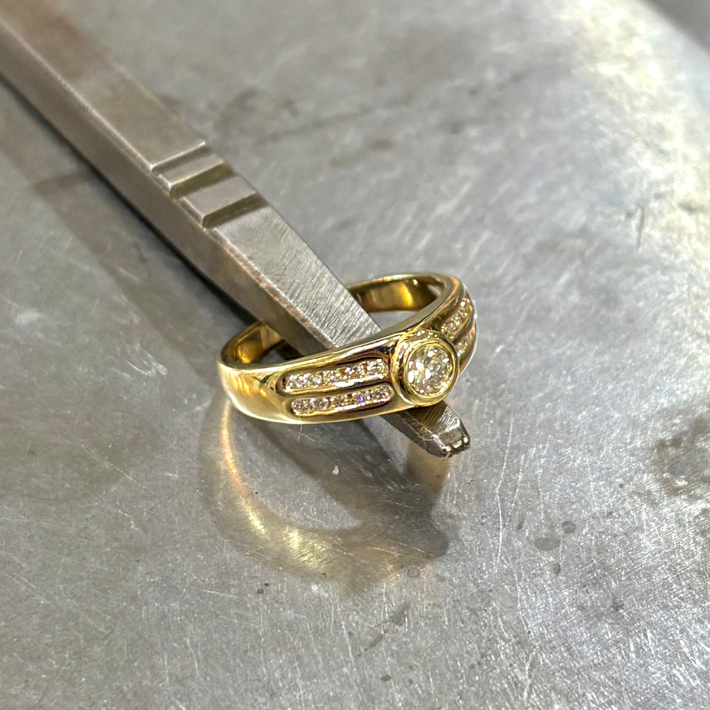 Bague Jonc - Or Jaune 750 & Diamants