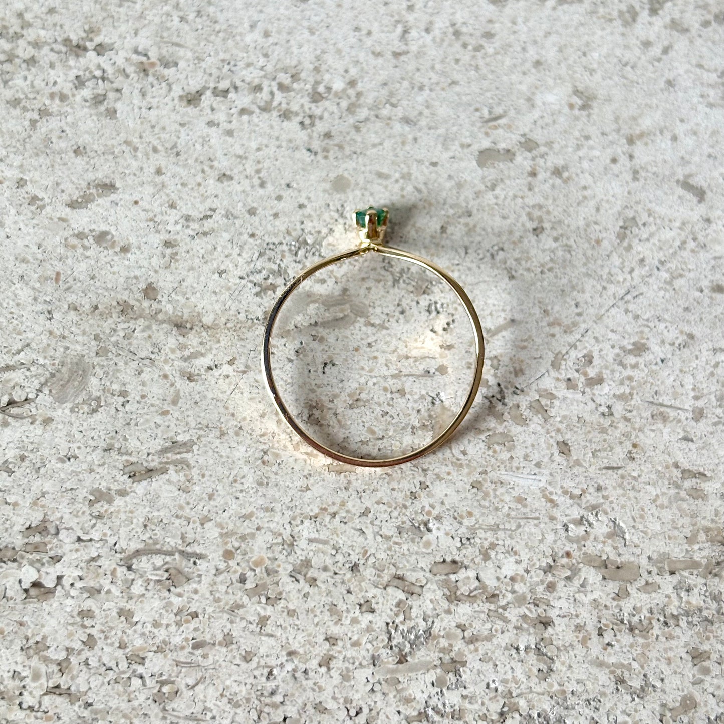 Bague V - Or Jaune 750 & Émeraude