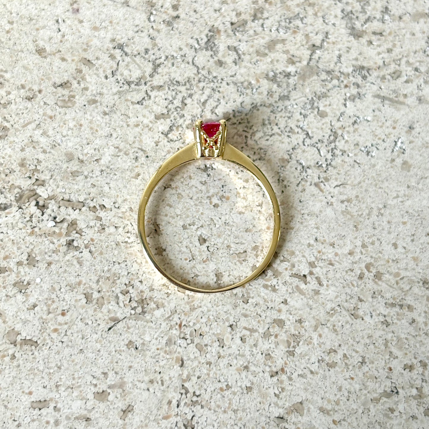 Bague Solitaire - Or Jaune 750 & Rubis