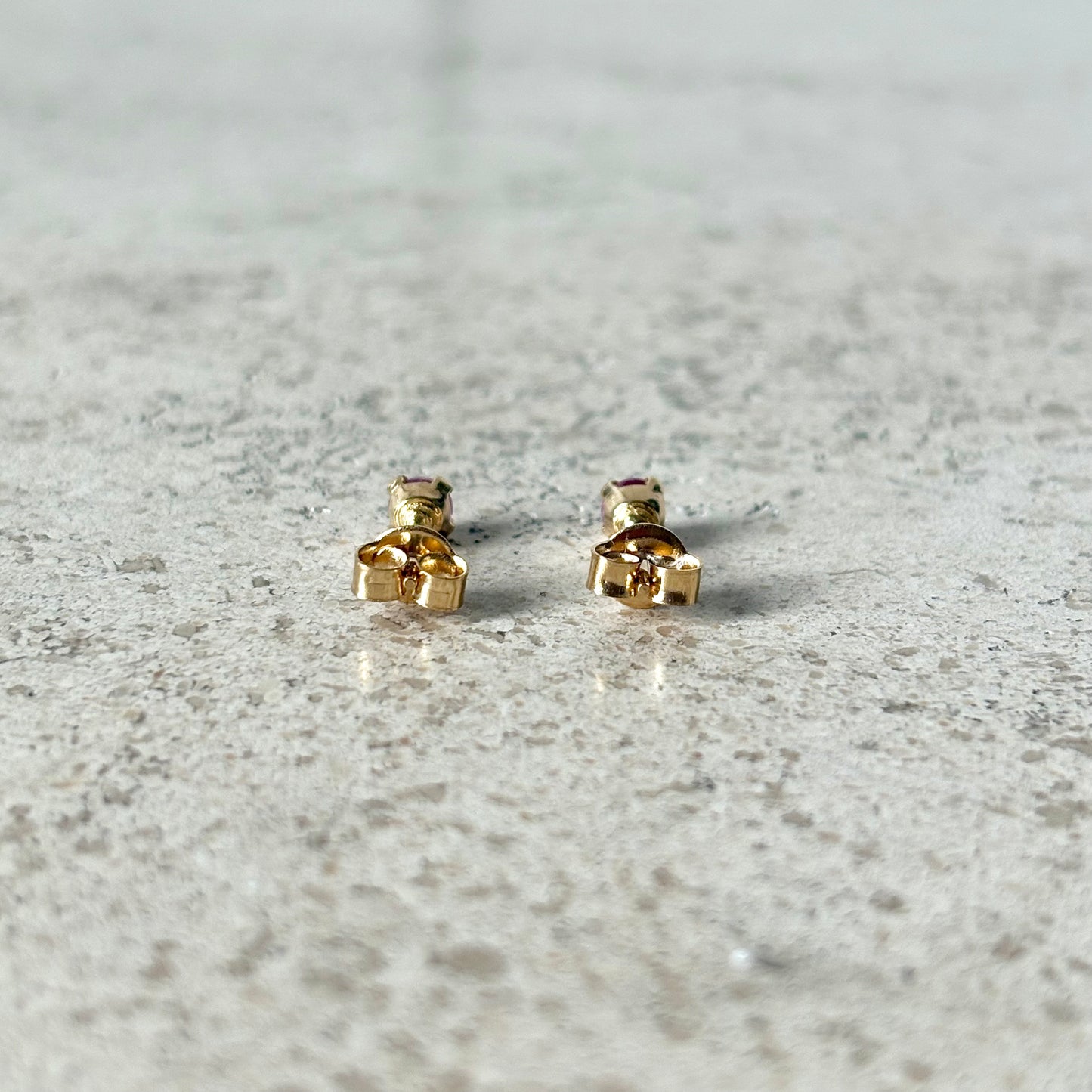 Boucles D'oreilles Puces - Or Jaune 750 & Saphirs Rose