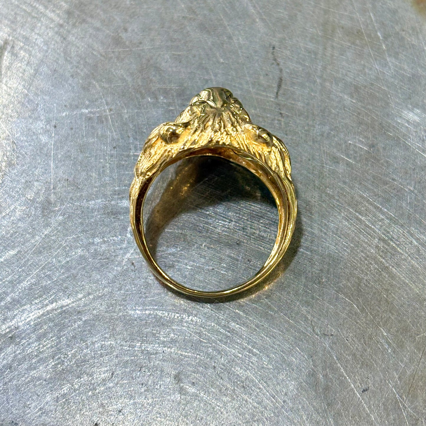 Bague Chevalière Lion - Or Jaune 750 & Saphirs