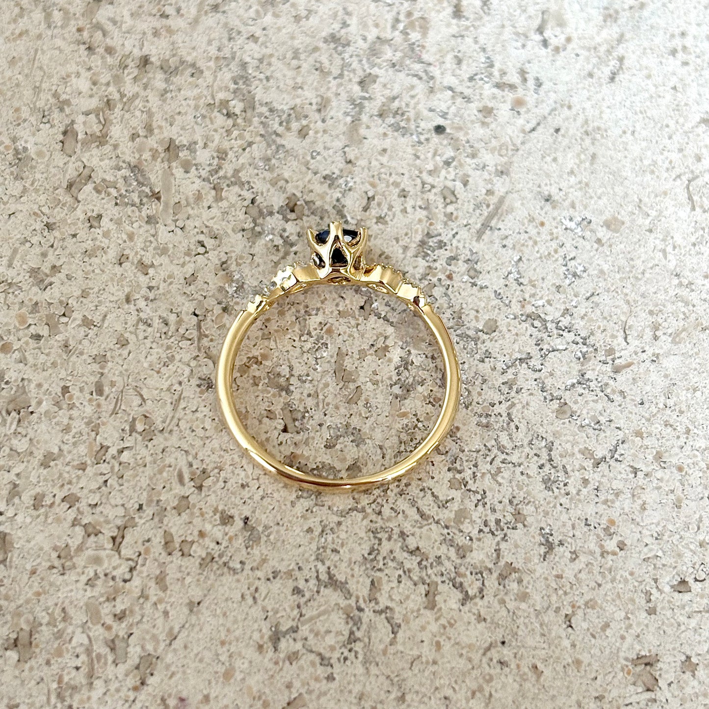 Bague Solitaire Vintage - Or Jaune 750 & Saphir