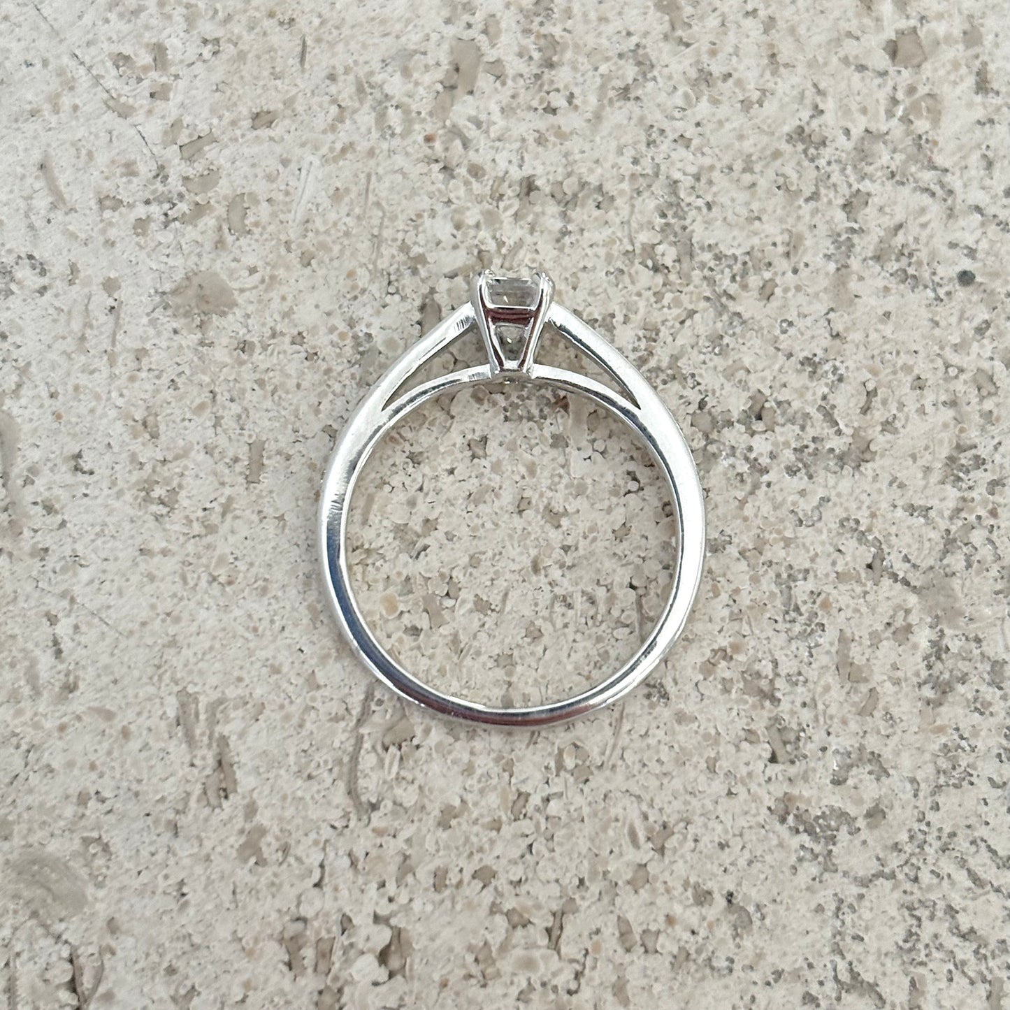 Bague Solitaire - Or Blanc 750 & Diamants