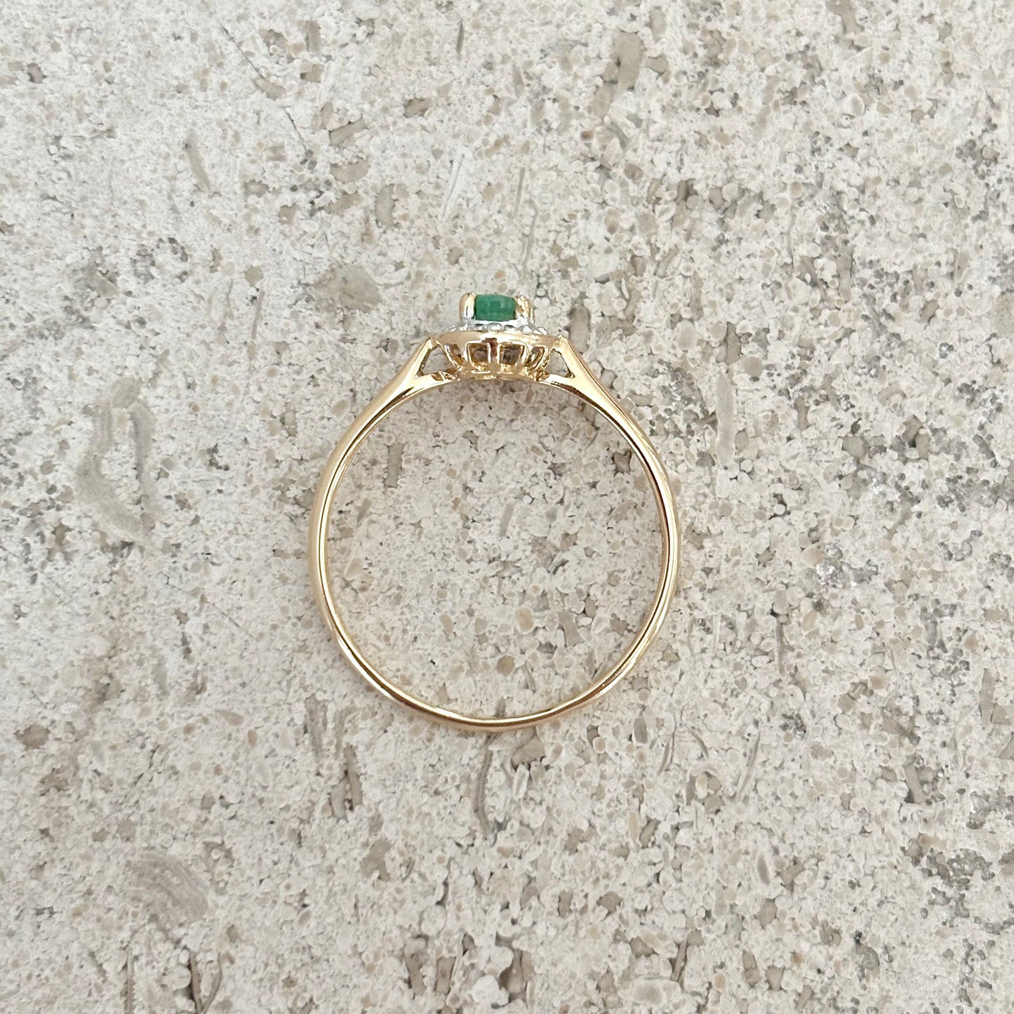 Bague Solitaire - Or Jaune 750 & Émeraude