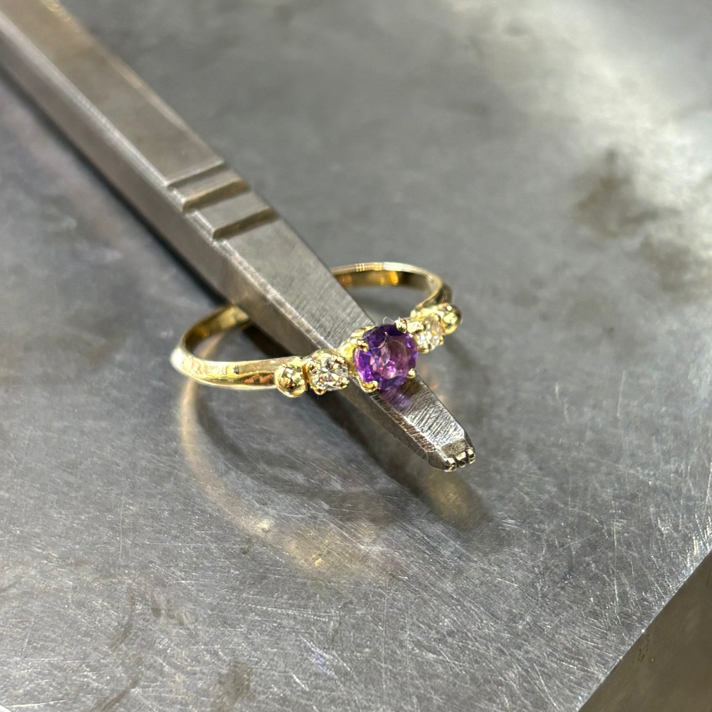 Bague Ponyo - Or Jaune 750 Améthyste & Diamants