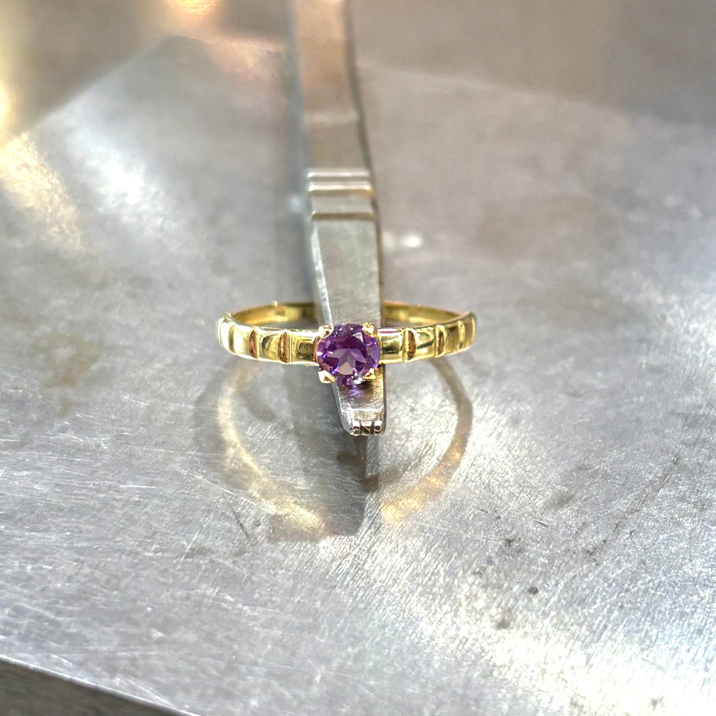 Bague - Or Jaune 750 & Améthyste