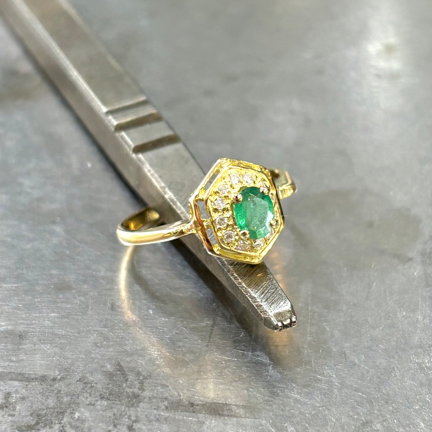 Bague Yuba - Or Jaune 750 Émeraude & Diamants