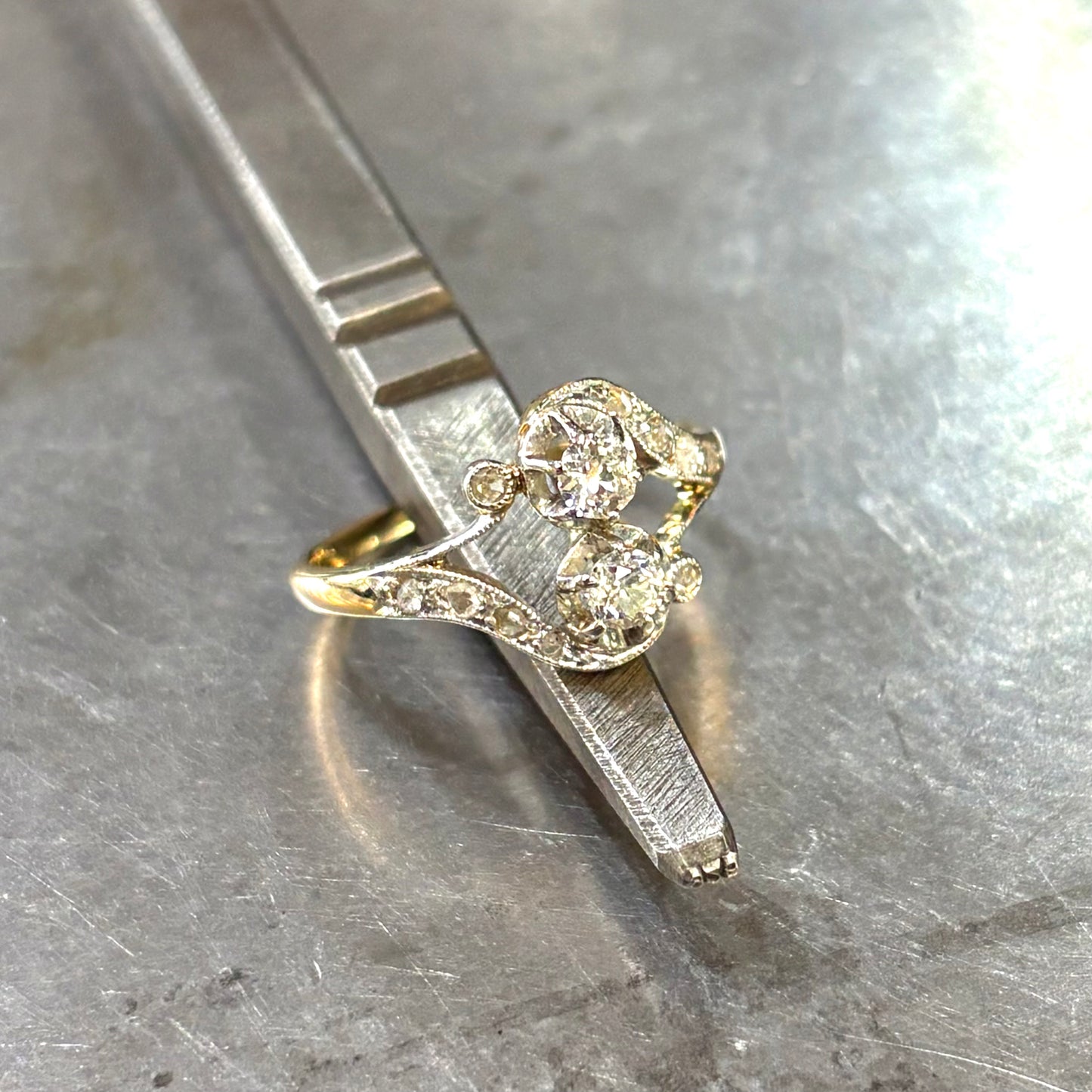 Bague Art Nouveau - Or Jaune 750 & Diamants