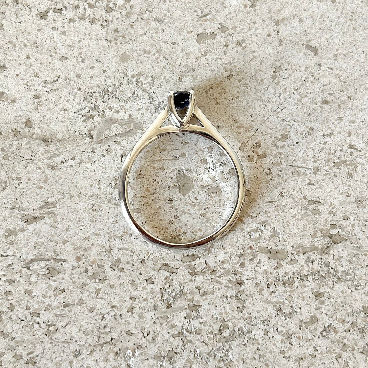 Bague Lapuna - Or Blanc 750 & Saphir