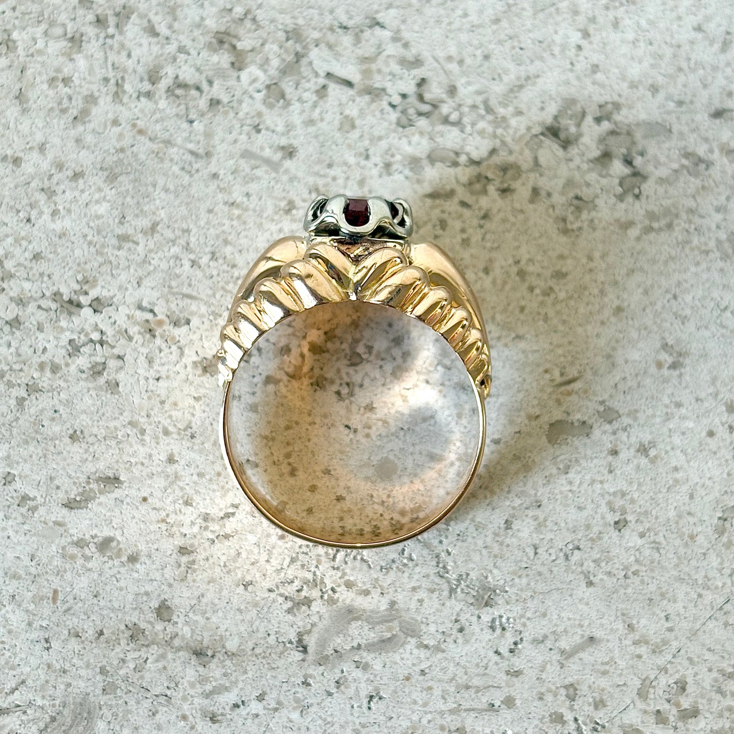 Bague Vintage Godrons - Or Jaune 750 & Grenat