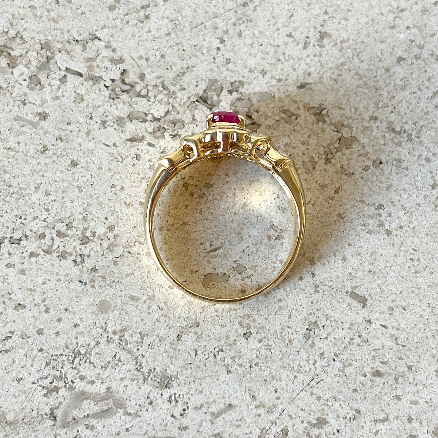 Bague Entourage - Or Jaune 750 Rubis & Diamants