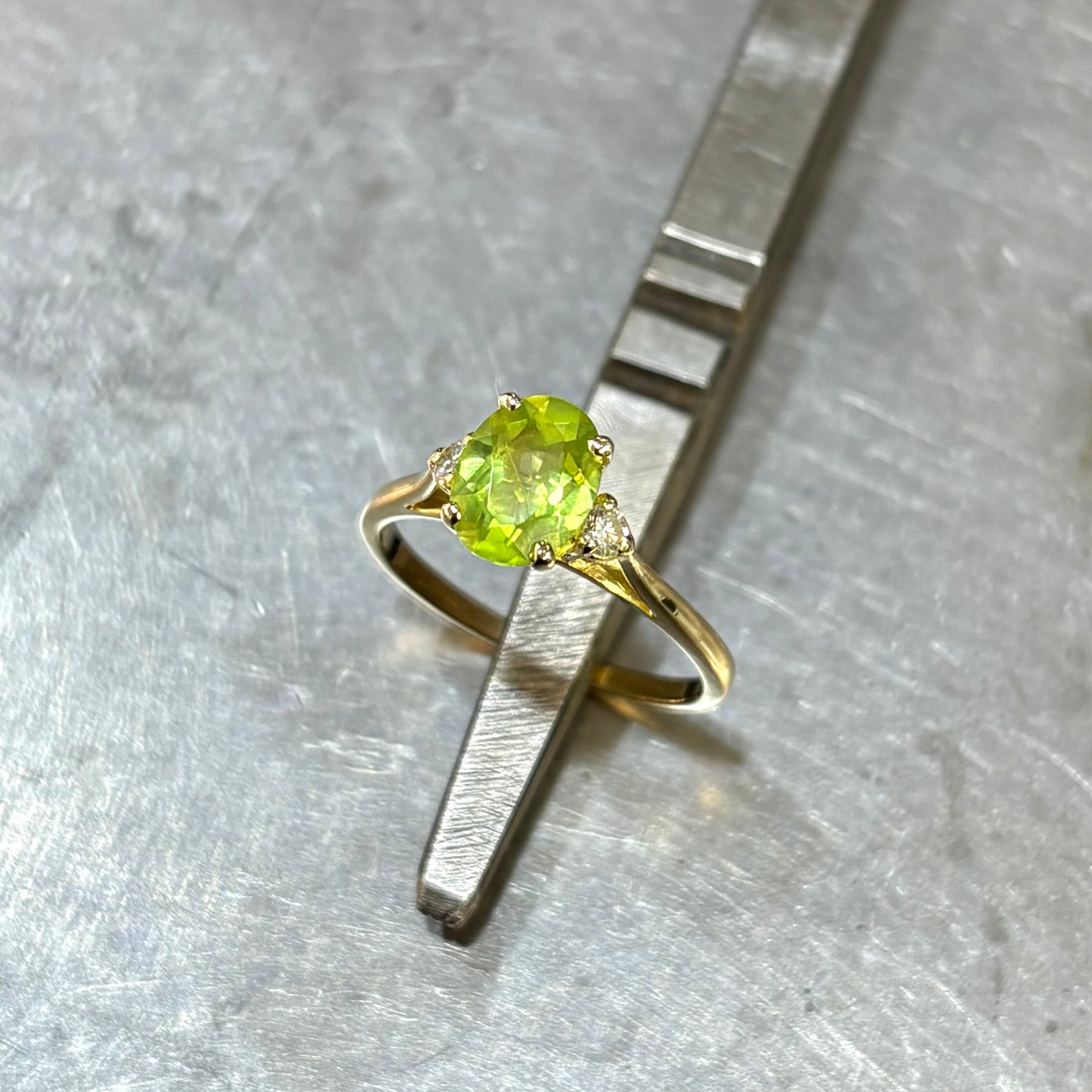 Bague Trilogie - Or Jaune 750 Péridot & Diamants