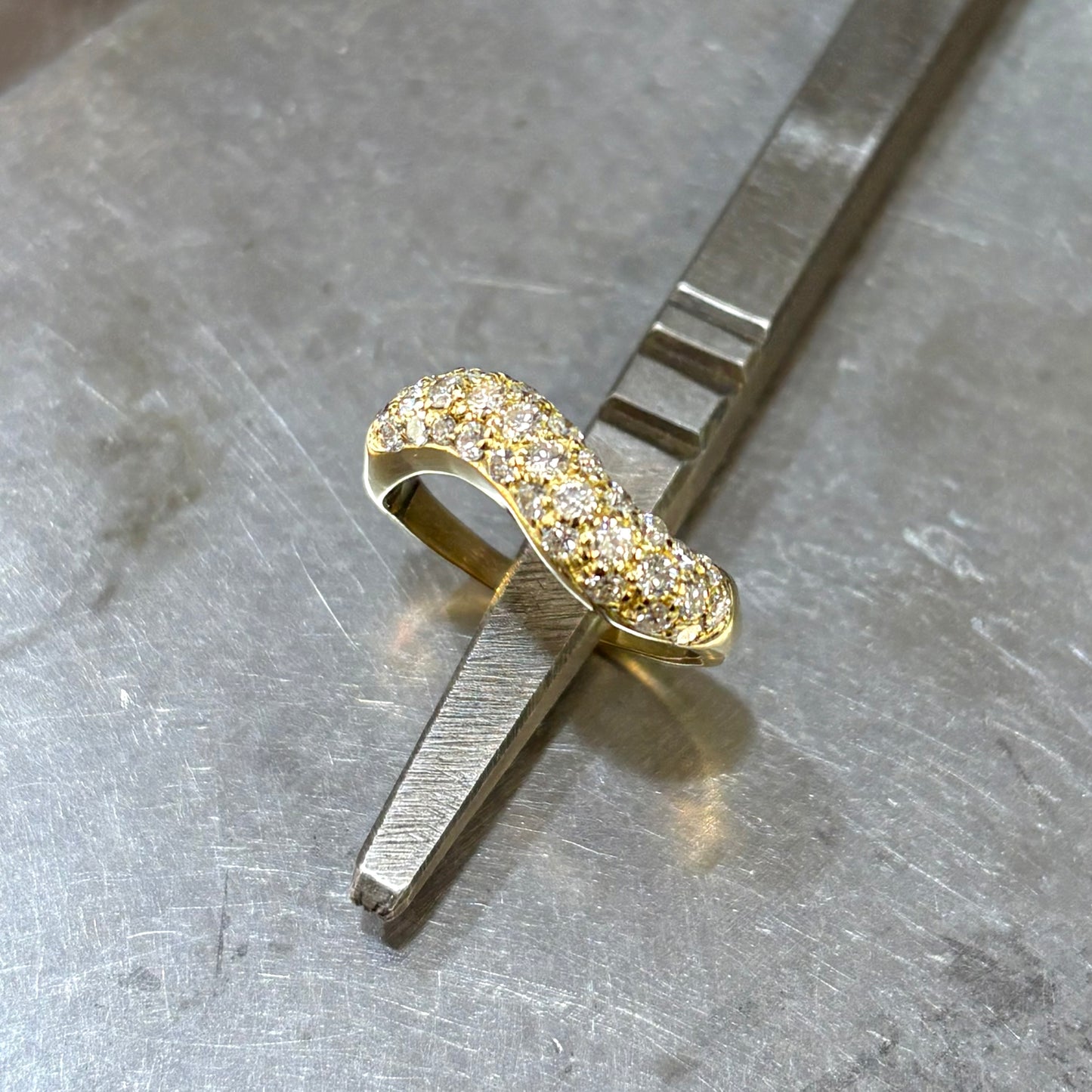 Bague Alliance Pavée - Or Jaune 750 & Diamants