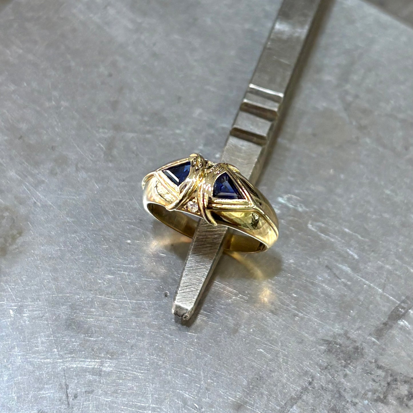 Bague Reflet - Or Jaune 750 Saphirs & Diamants