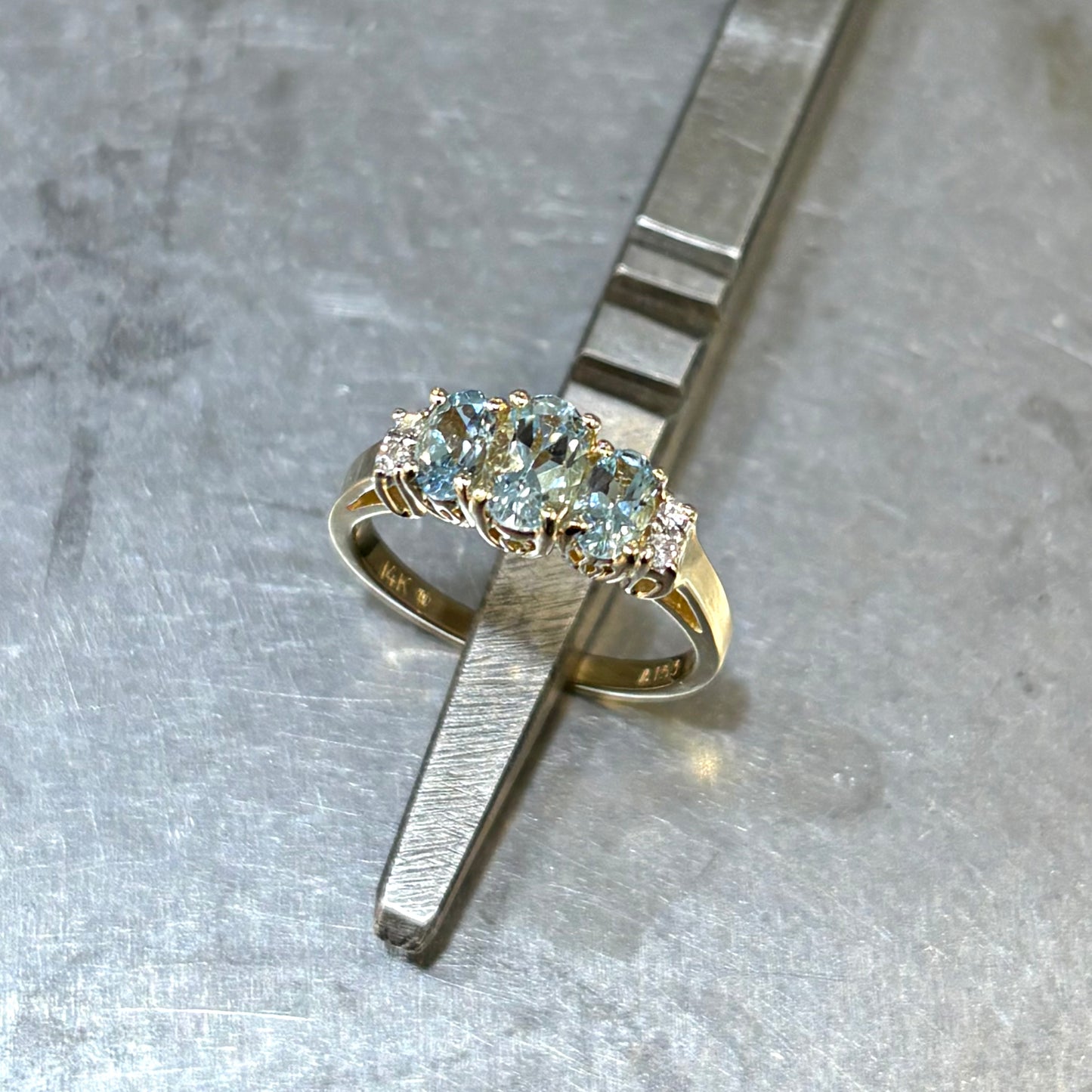 Bague Trilogie - Or Jaune 585 & Aigue-Marine