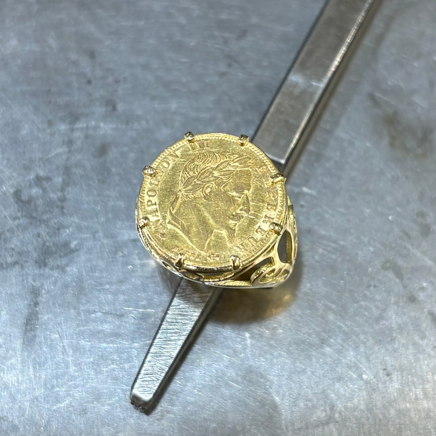 Bague Chevalière Pièce - Or Jaune 750 & Pièce Or 5 Francs Napoléon