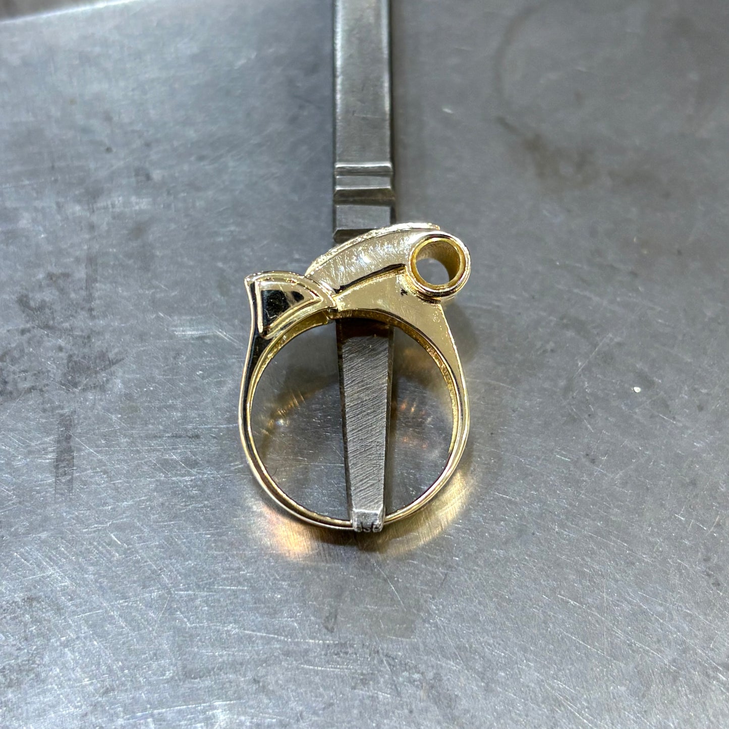 Bague Tank - Or Jaune 750 & Diamants