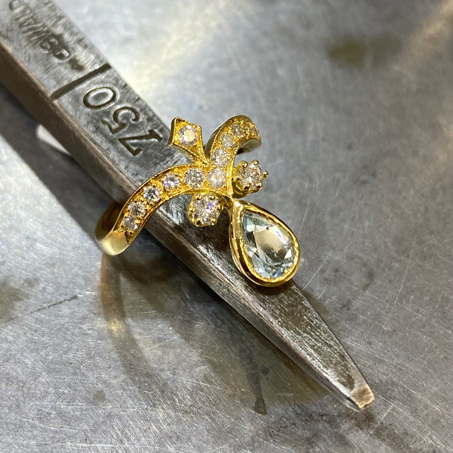 Bague Art Déco - Or Jaune 750 Topaze & Diamants Création Fremont