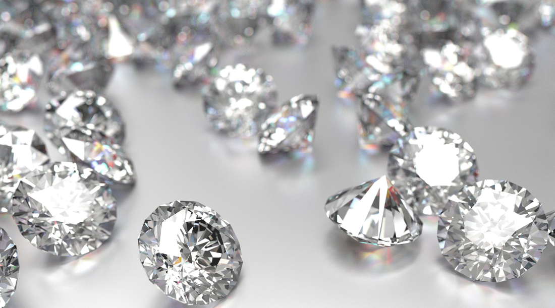 LA DIFFÉRENCE ENTRE UN DIAMANT NATUREL & SYNTHÉTIQUE