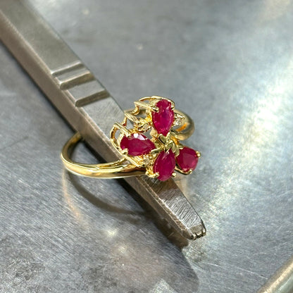 Bague Florale - Or Jaune 750 Rubis & Diamants