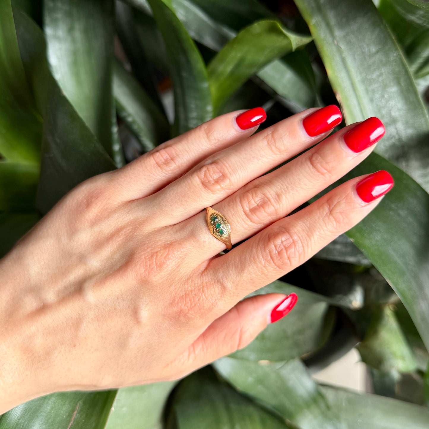 Bague Dôme Vintage - Or Jaune 750 & Émeraude