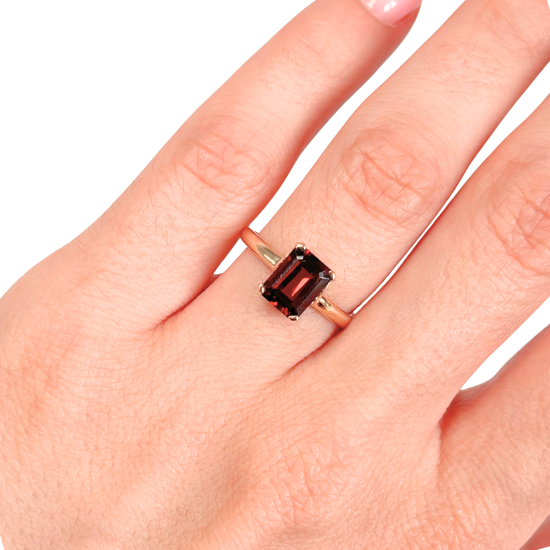 Bague Grenat - Or Jaune 750 & Grenat