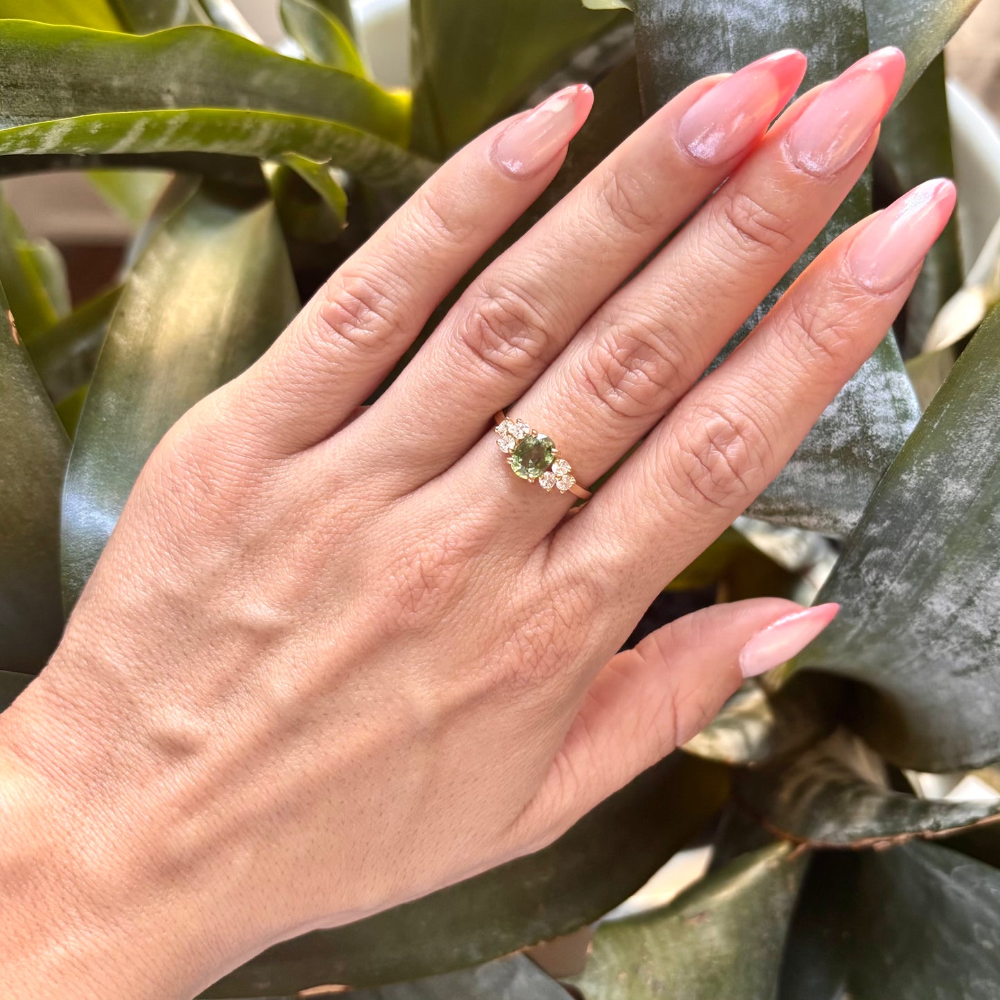 Bague Nausicaä Médium - Or Jaune 750 Saphir Vert & Diamants