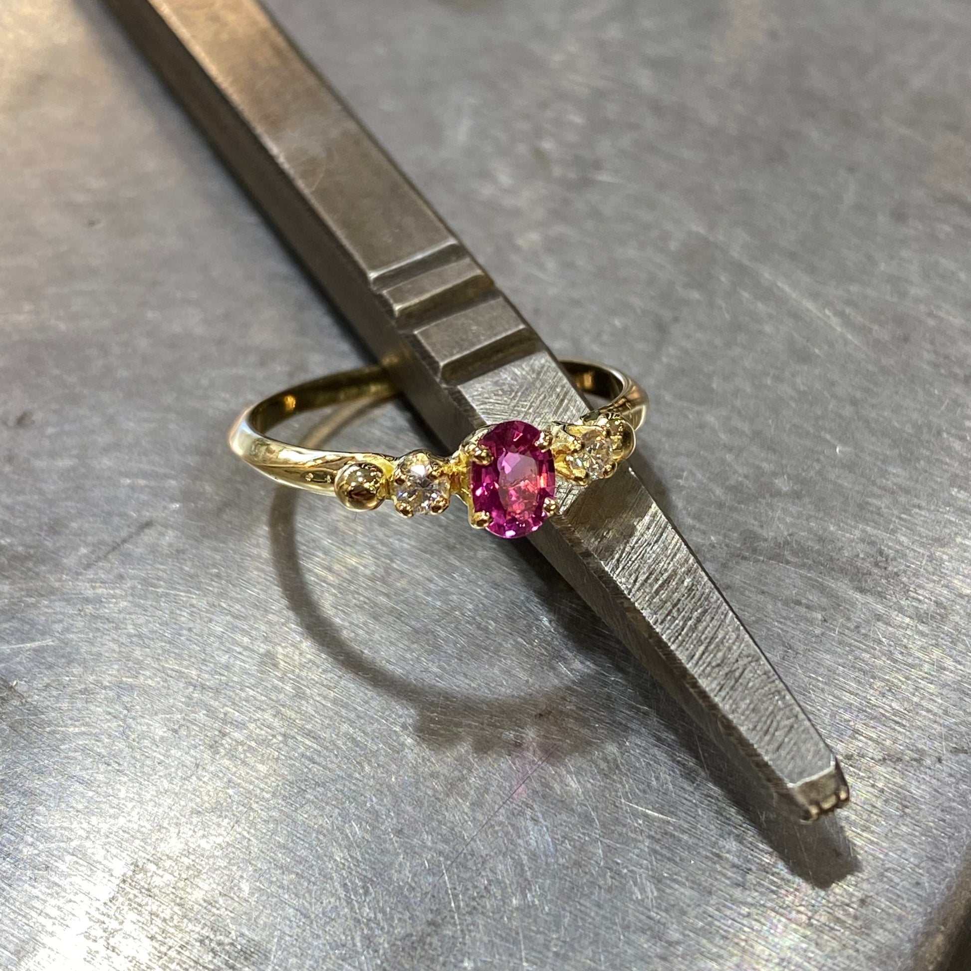 Bague Ponyo - Or Jaune 750 Rubellite & Diamants Création Fremont