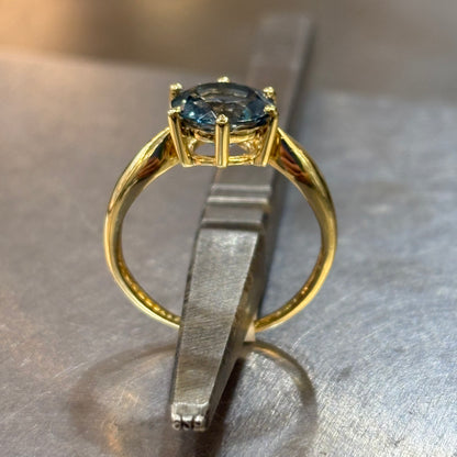 Bague - Or Jaune 750 & Topaze Blue London