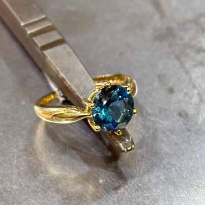 Bague - Or Jaune 750 & Topaze Blue London