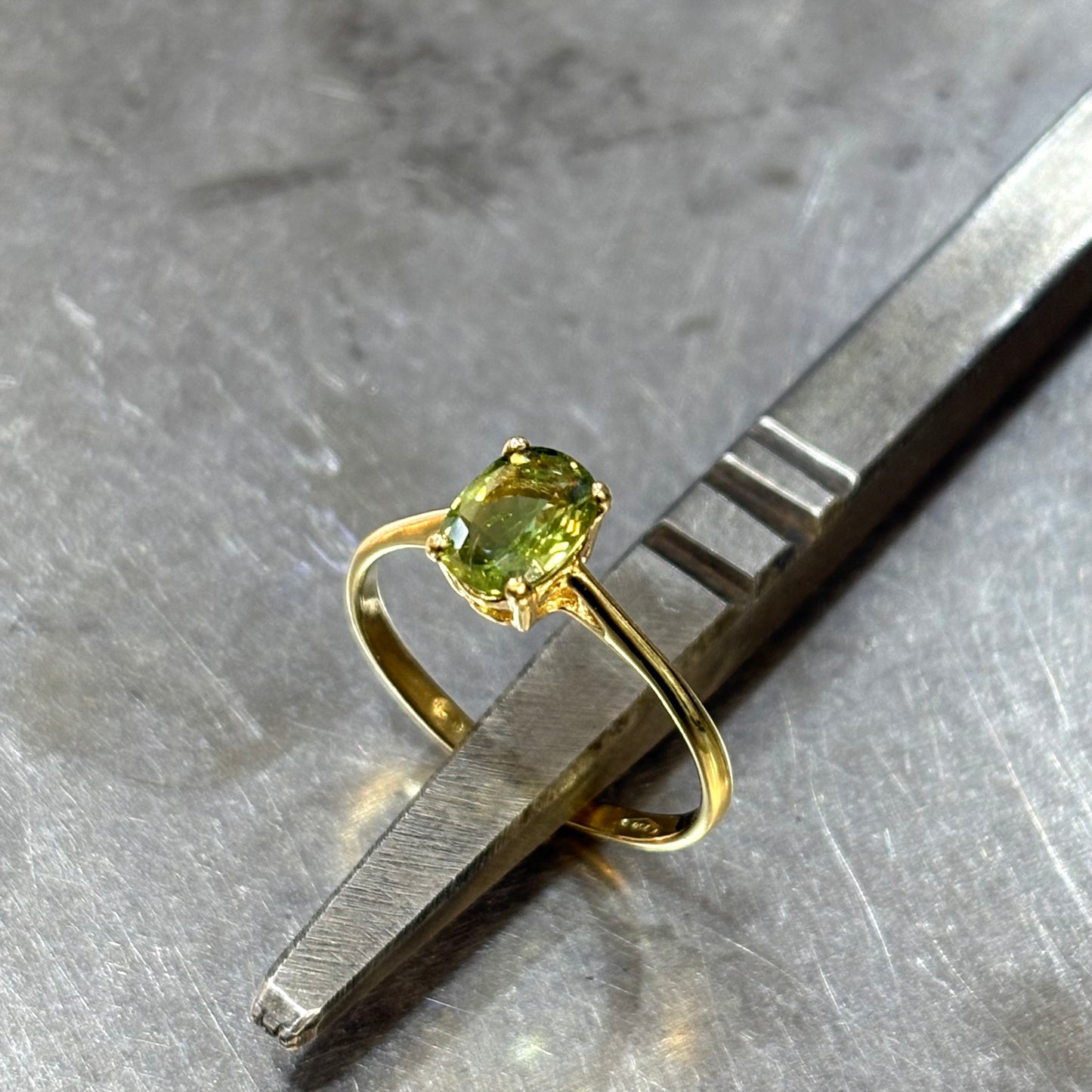 Bague Lapuna - Or Jaune 750 & Saphir Vert