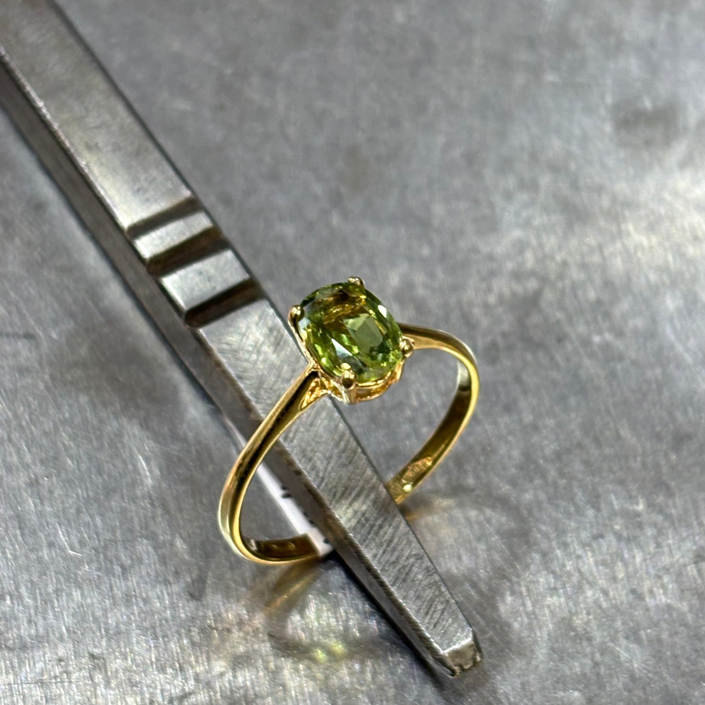 Bague Lapuna - Or Jaune 750 & Saphir Vert