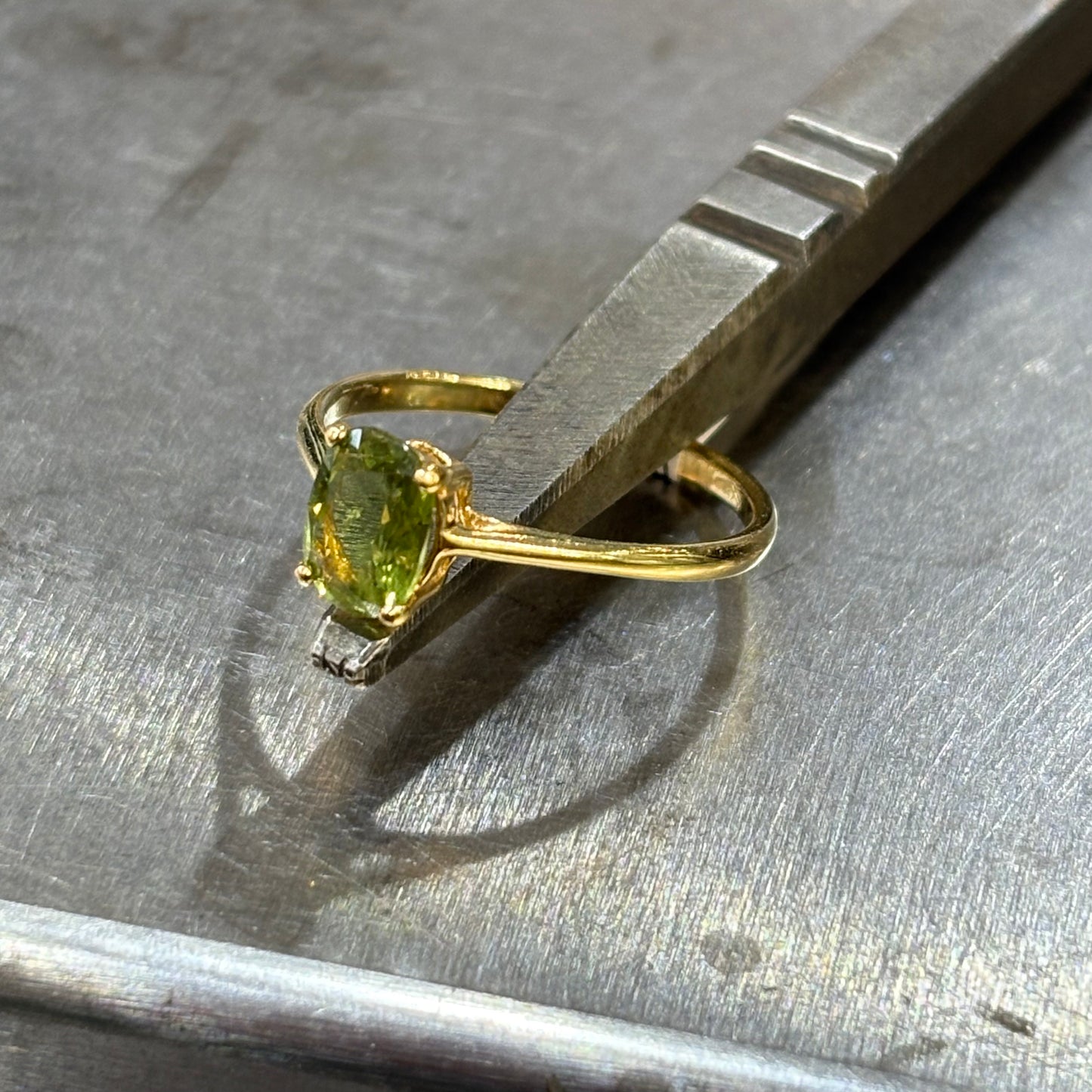 Bague Lapuna - Or Jaune 750 & Saphir Vert