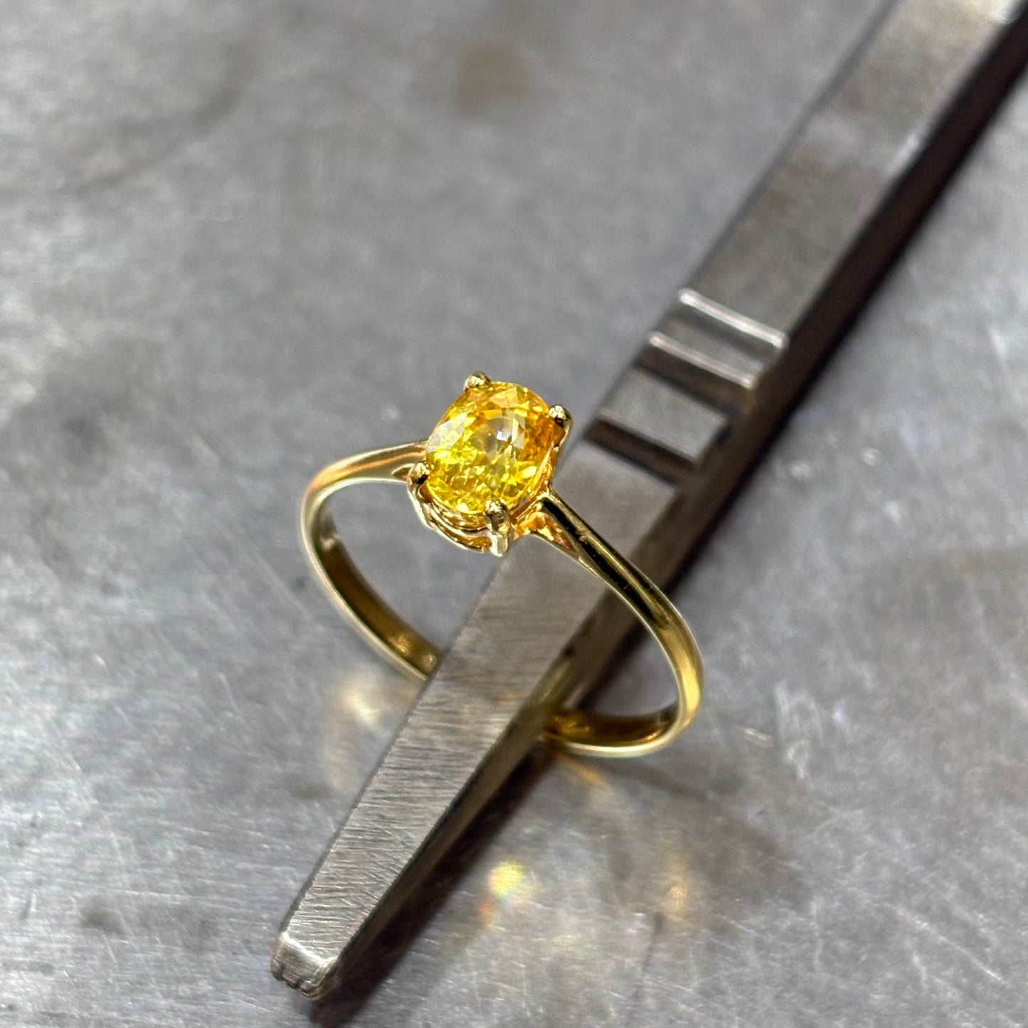 Bague Lapuna - Or Jaune 750 & Saphir Jaune