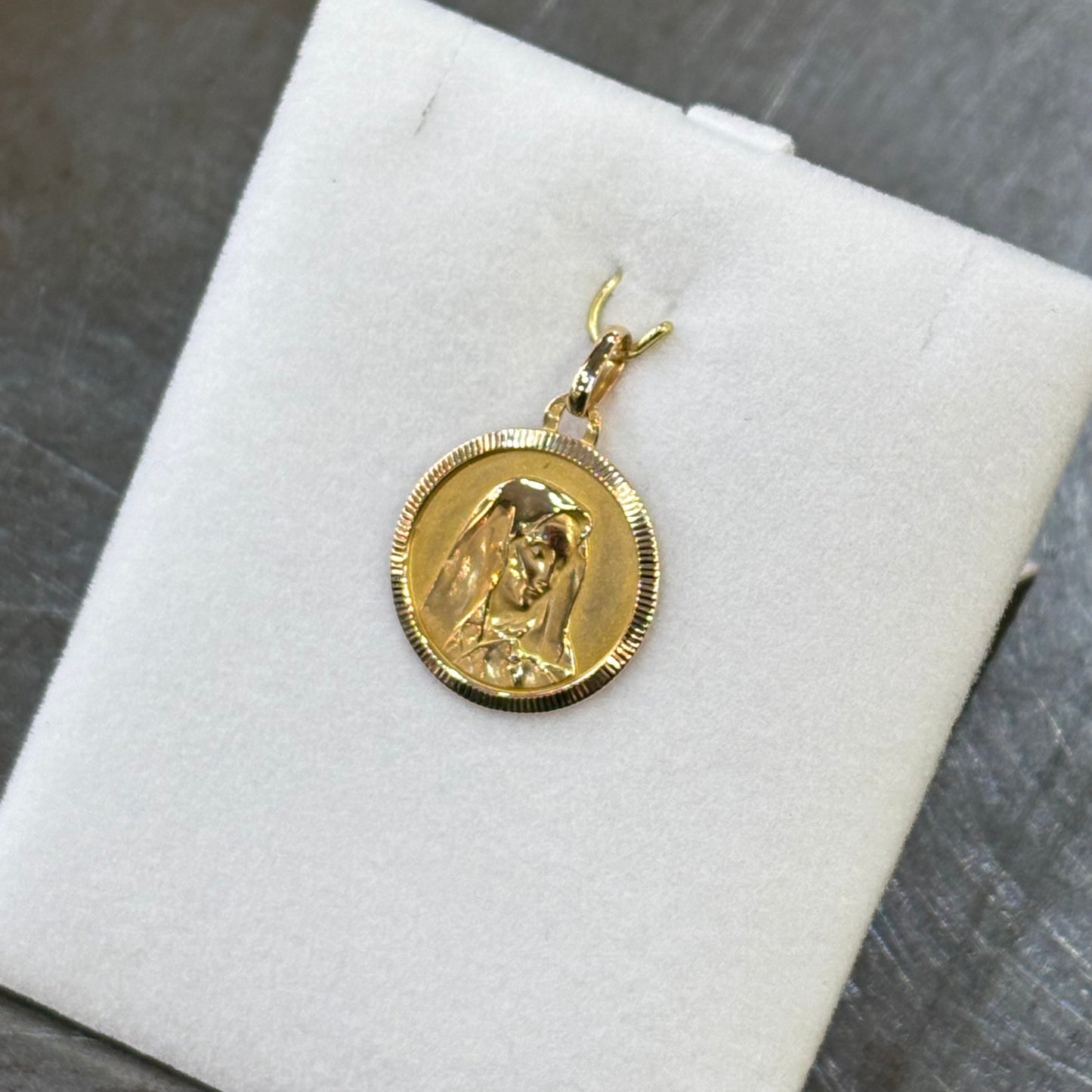 Pendentif Vierge Marie - Or Jaune 750