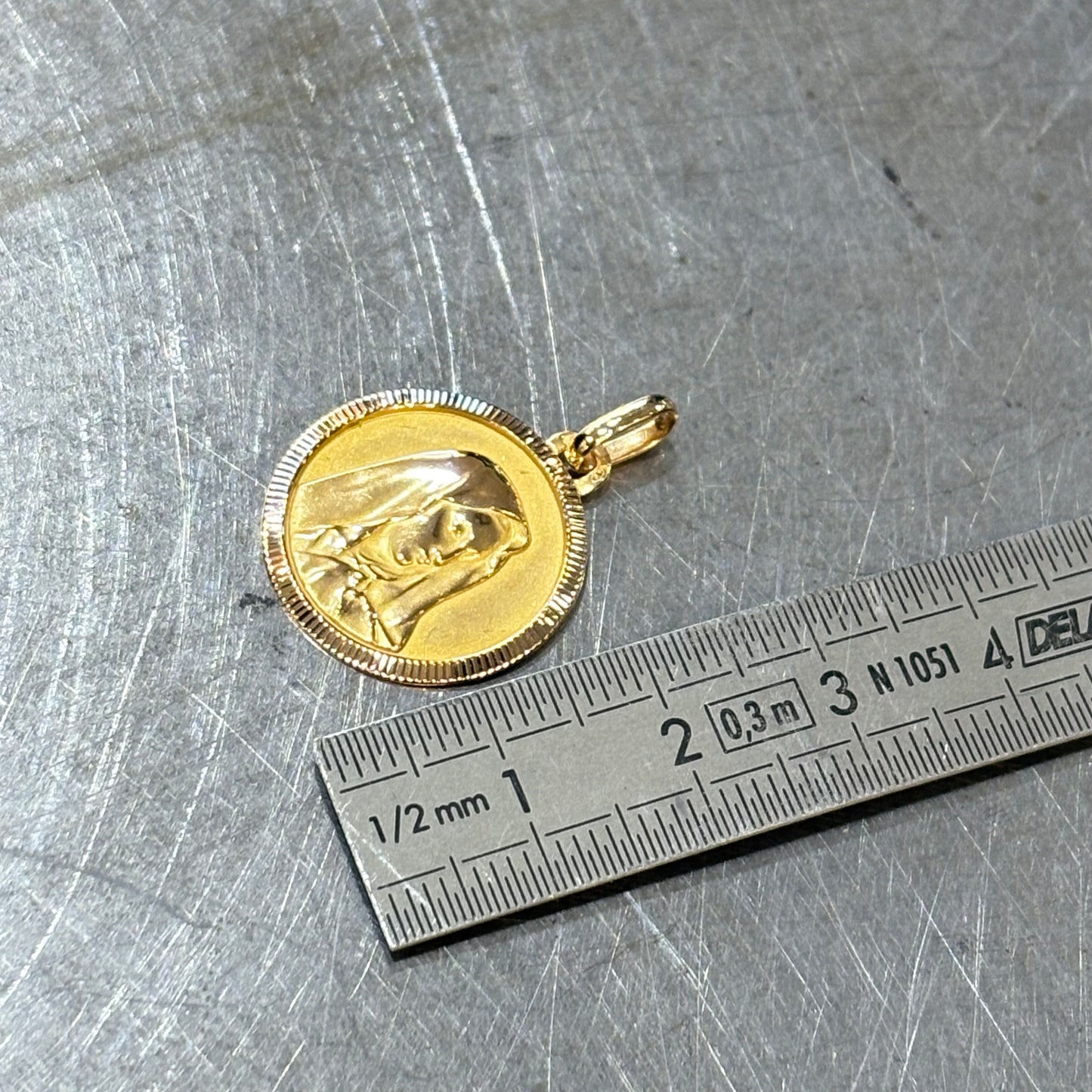 Pendentif Vierge Marie - Or Jaune 750