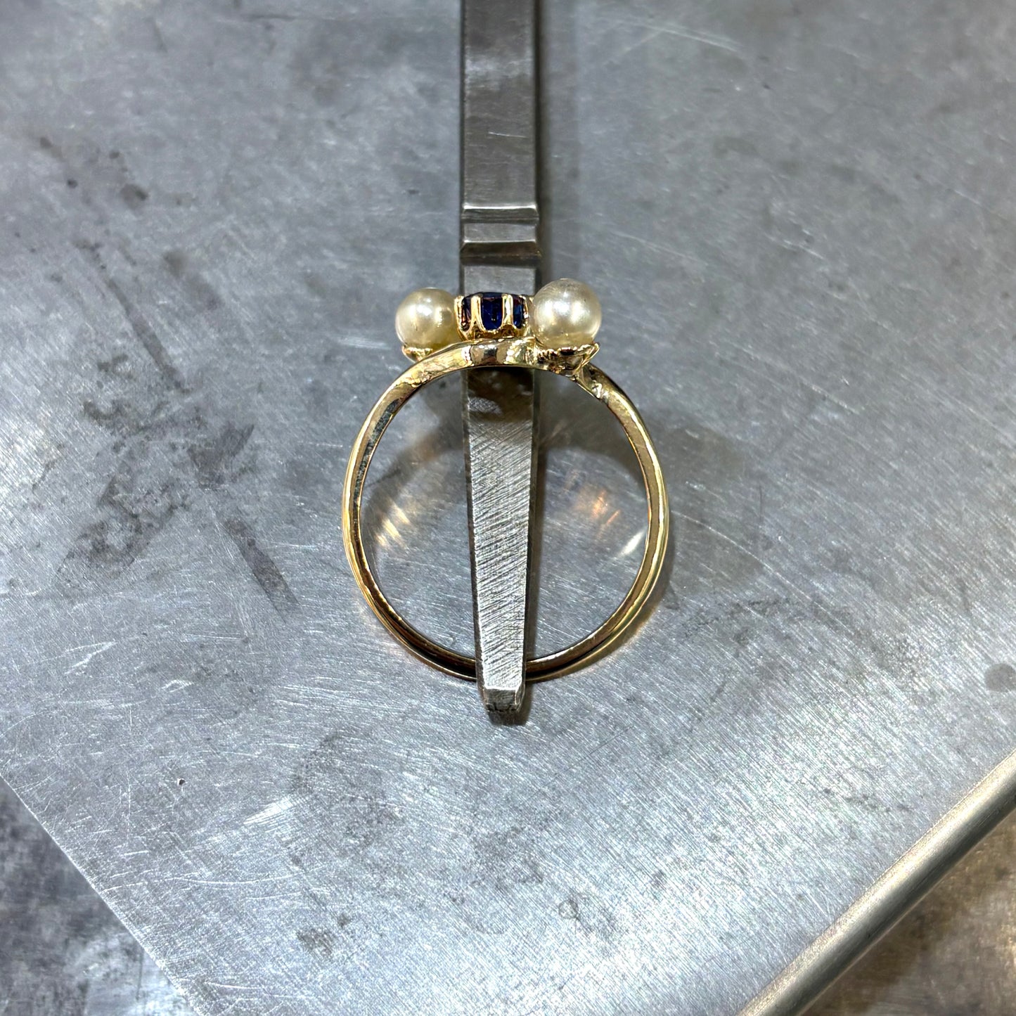 Bague Vintage - Or Jaune 750 Perles & Saphir