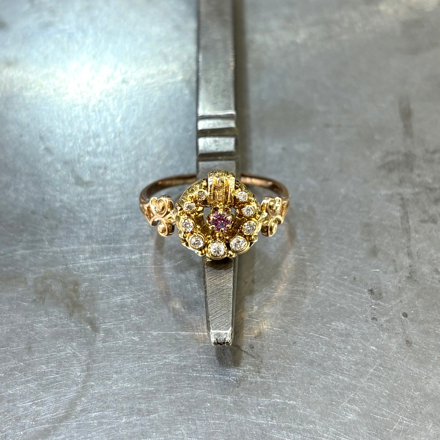 Bague Vintage Art Nouveau - Or Jaune 750 Améthyste & Diamants