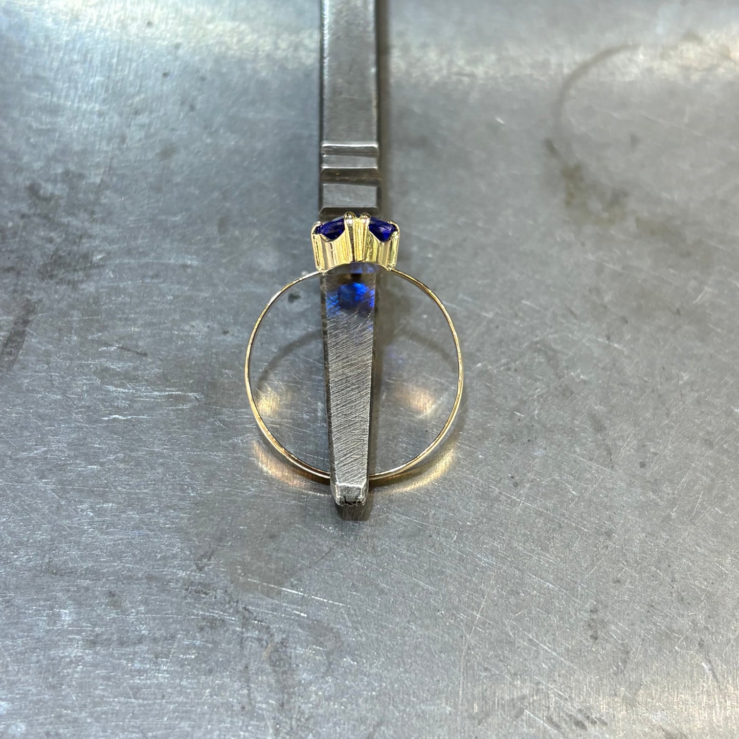 Bague Vintage - Or Jaune 750 & Saphir de Verneuil