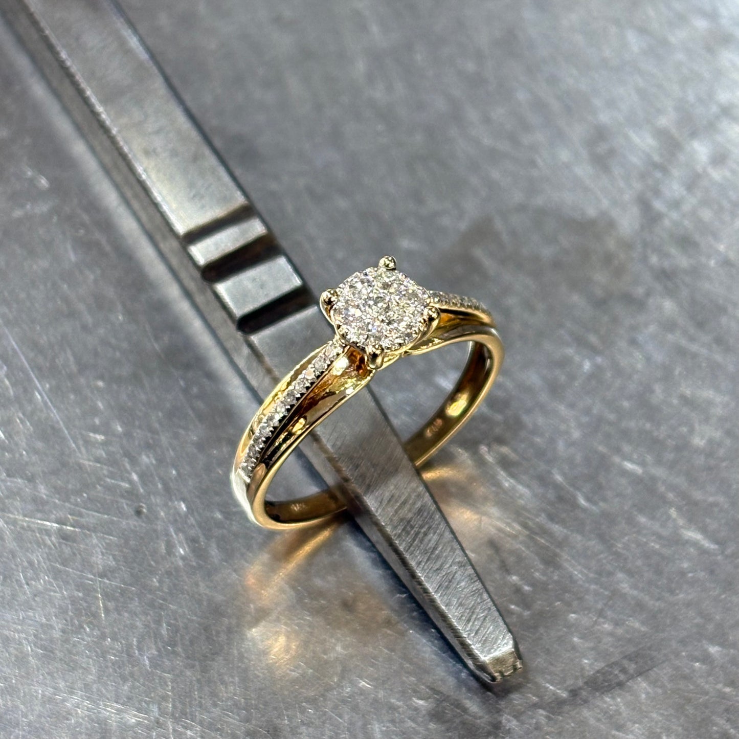 Bague Solitaire - Or Jaune 375 & Diamants